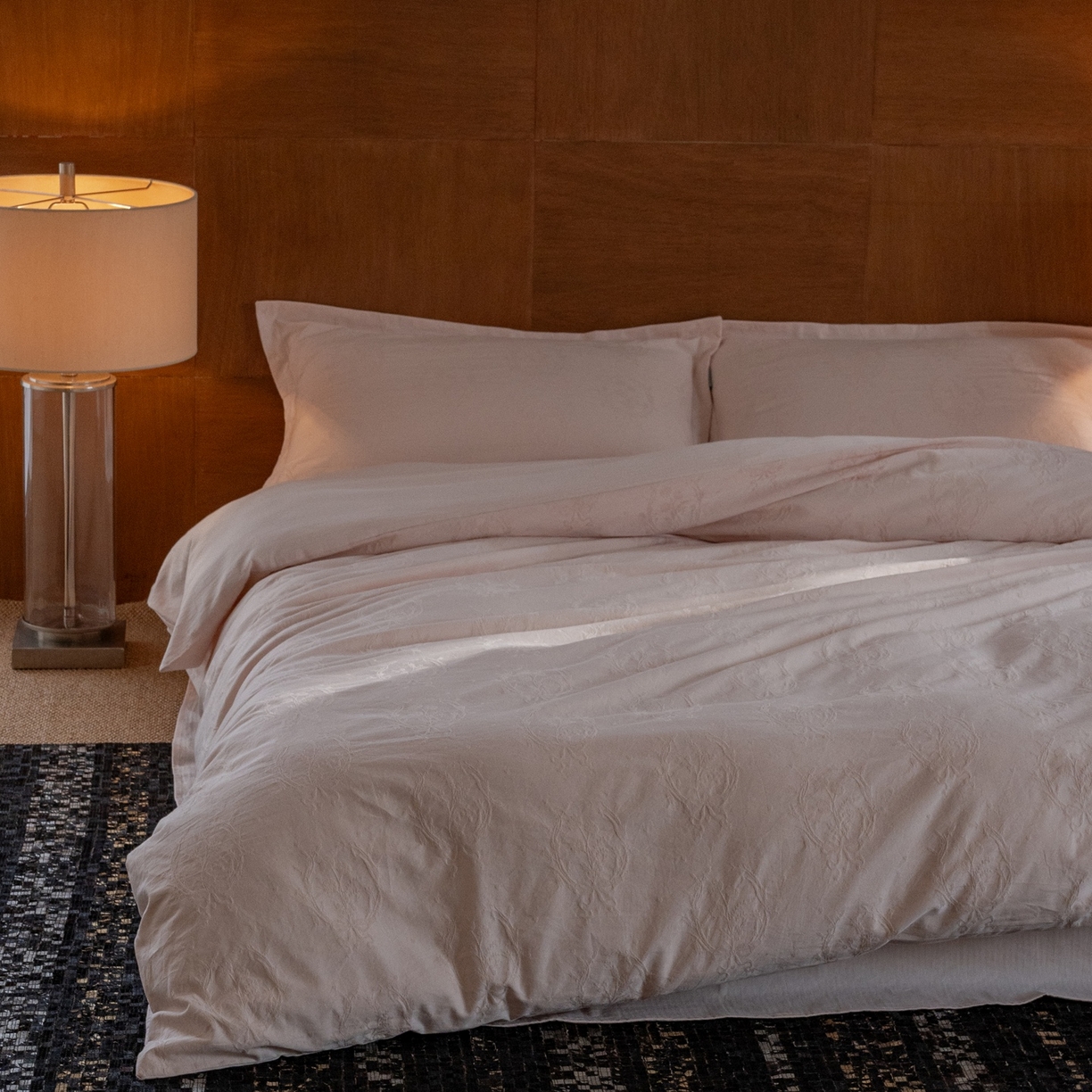 91家纺网 家纺一手货源 找家纺 8小时家纺 2026新款60支水洗浮雕立体提花四件套 时光里