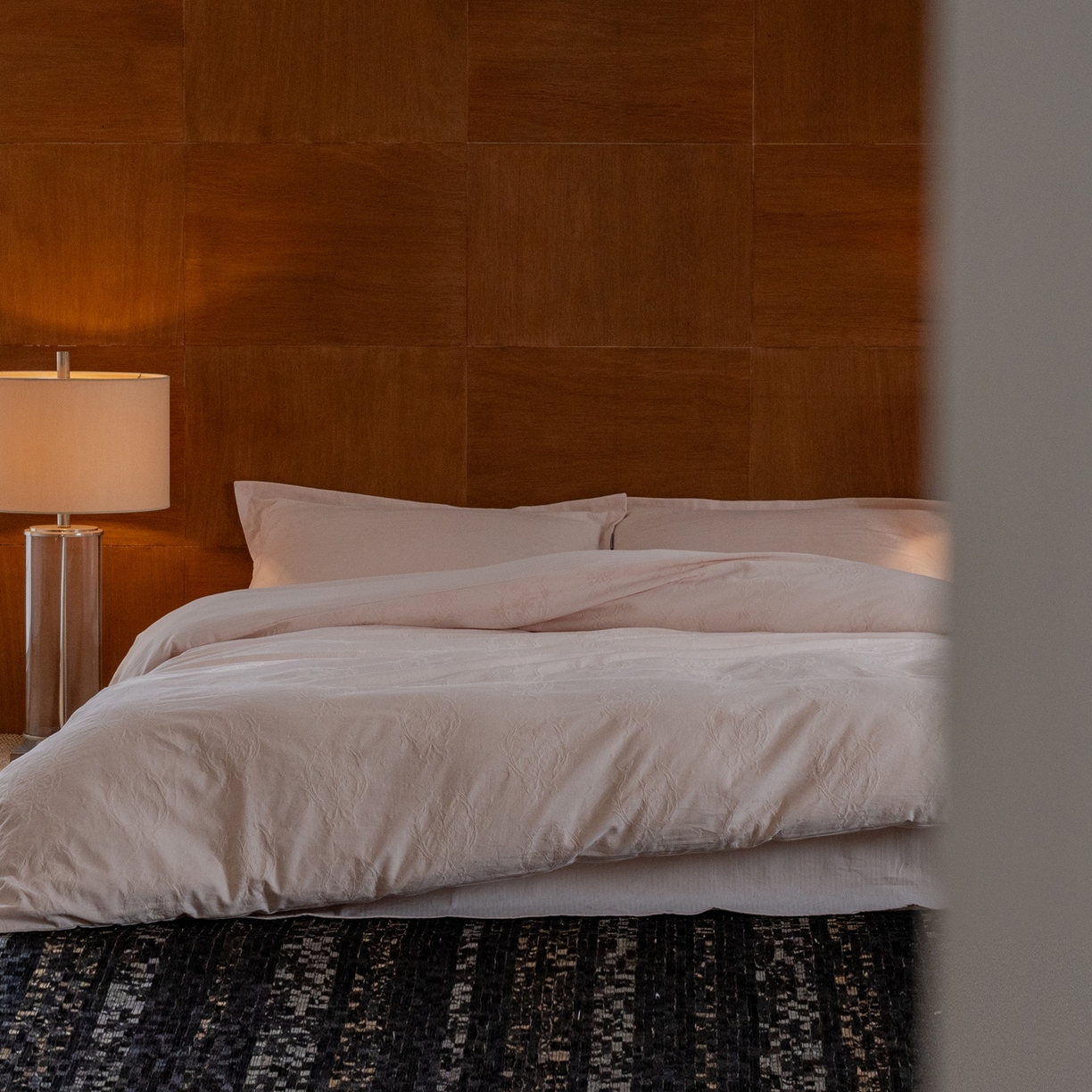 91家纺网 家纺一手货源 找家纺 8小时家纺 2026新款60支水洗浮雕立体提花四件套 时光里