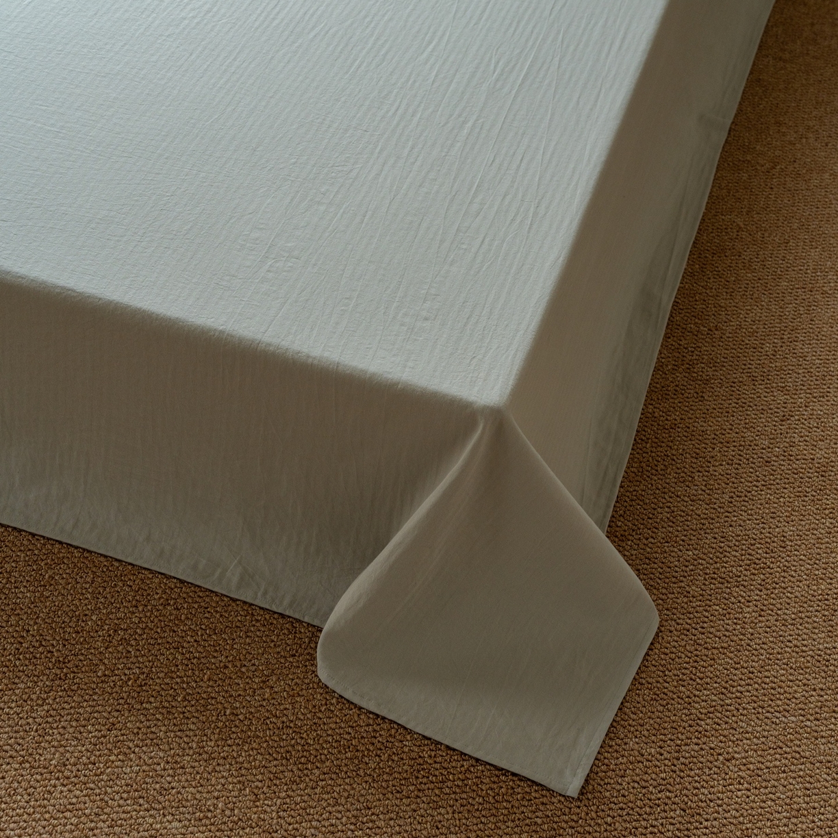 91家纺网 家纺一手货源 找家纺 8小时家纺 2026新款60支水洗浮雕立体提花四件套 暮落绿