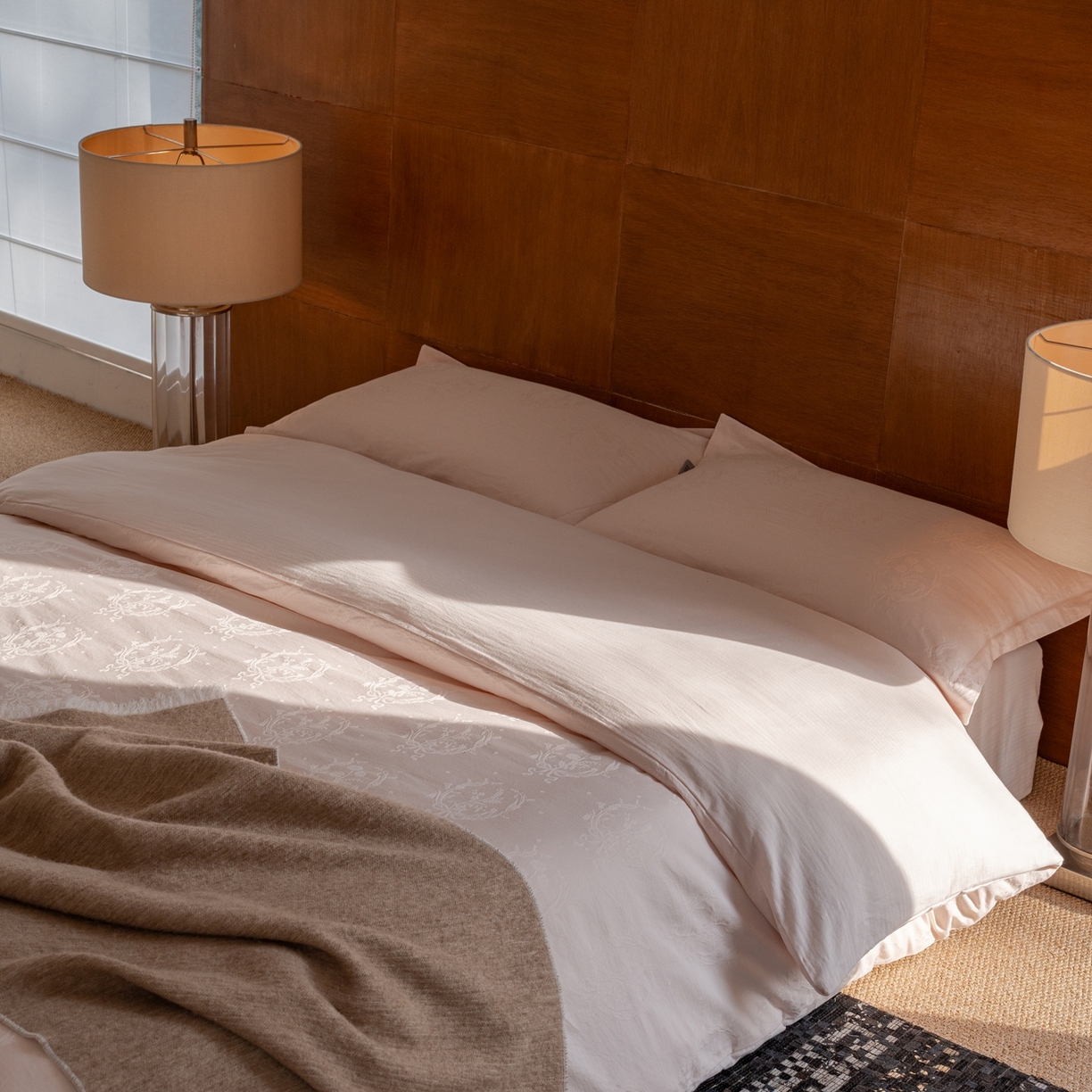 91家纺网 家纺一手货源 找家纺 8小时家纺 2026新款60支水洗浮雕立体提花四件套 时光里