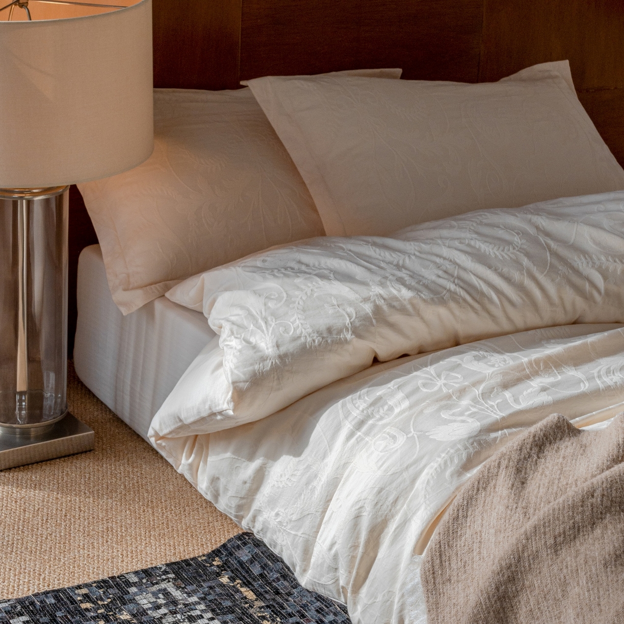 8小时家纺 2026新款60支水洗浮雕立体提花四件套 浮生白