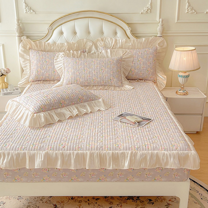 91家纺网 家纺一手货源 找家纺 宜凡家纺 2026新款全棉夹棉公主风床笠四件套 晴空