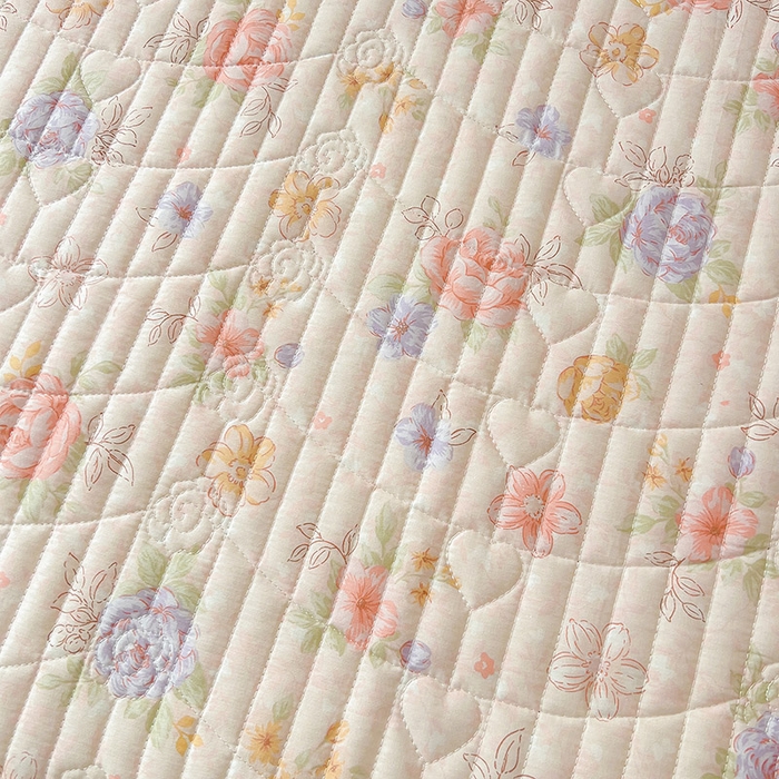 91家纺网 家纺一手货源 找家纺 宜凡家纺 2026新款全棉夹棉公主风床笠四件套 寻觅花季