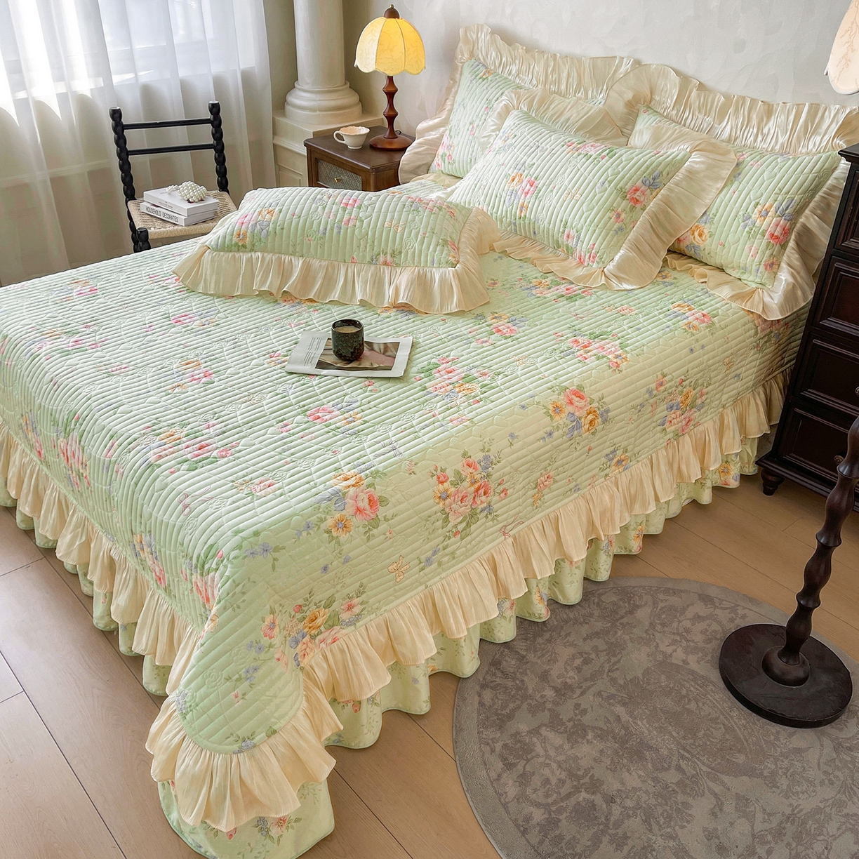 91家纺网 家纺一手货源 找家纺 宜凡家纺 2026新款全棉印花公主风夹棉床盖四件套 可颂