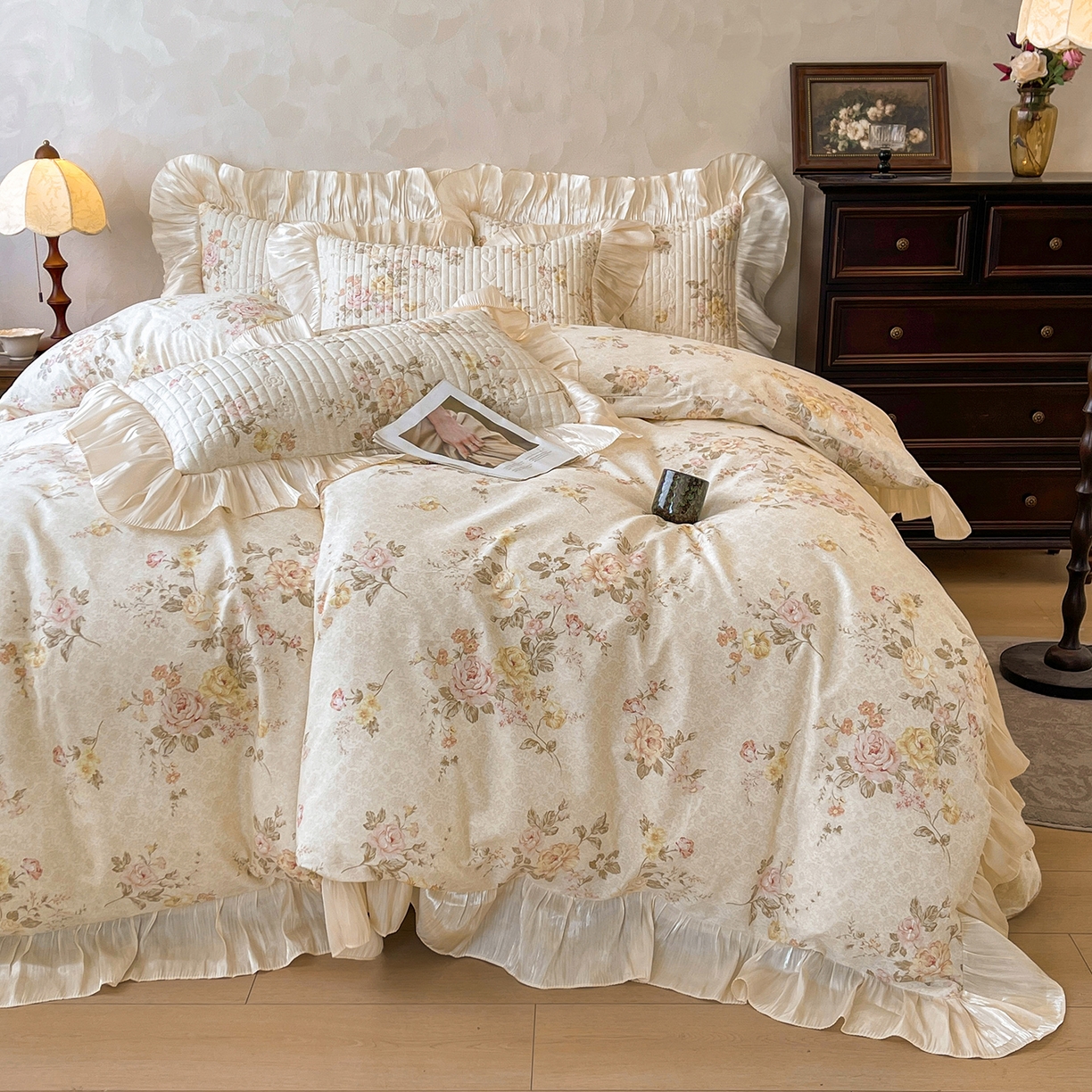 91家纺网 家纺一手货源 找家纺 （总）宜凡家纺 2026新款全棉印花公主风夹棉床盖四件套