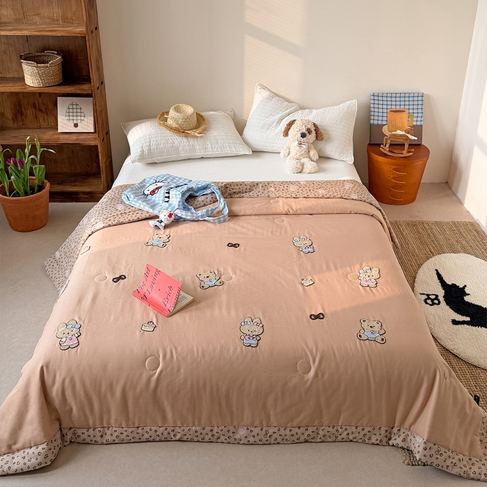 91家纺网 家纺一手货源 找家纺 （总）暖生活 2026新款A类全棉双层纱毛巾绣夏被 被子被芯