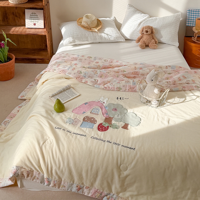 91家纺网 家纺一手货源 找家纺 （总）暖生活 2026新款A类全棉双层纱毛巾绣夏被 被子被芯