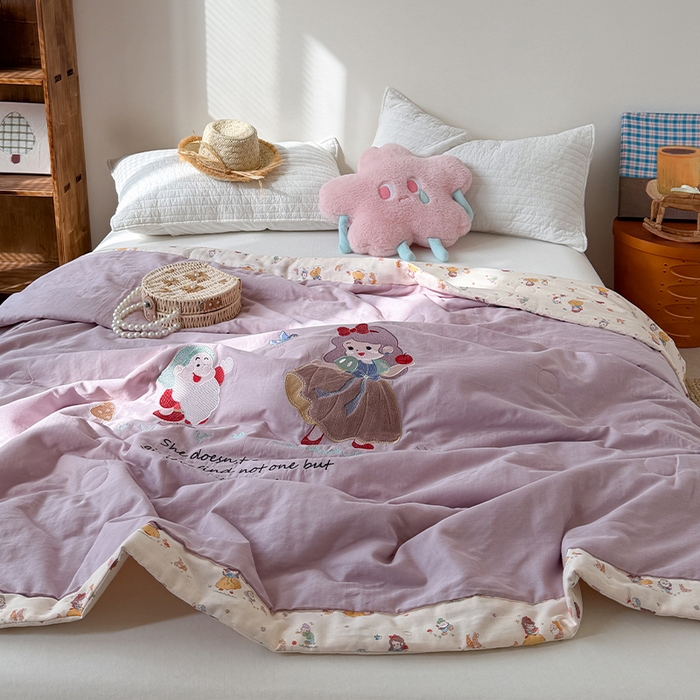 91家纺网 家纺一手货源 找家纺 暖生活 2026新款A类全棉双层纱毛巾绣夏被 被子被芯 童话公主