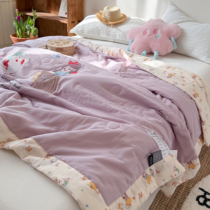 91家纺网 家纺一手货源 找家纺 暖生活 2026新款A类全棉双层纱毛巾绣夏被 被子被芯 童话公主