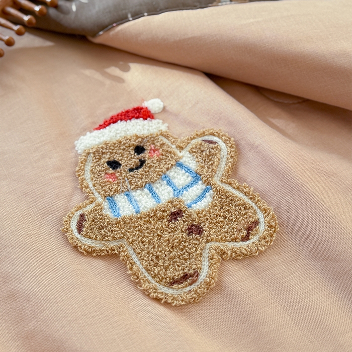 91家纺网 家纺一手货源 找家纺 暖生活 2026新款A类全棉双层纱毛巾绣夏被 被子被芯 圣诞小饼