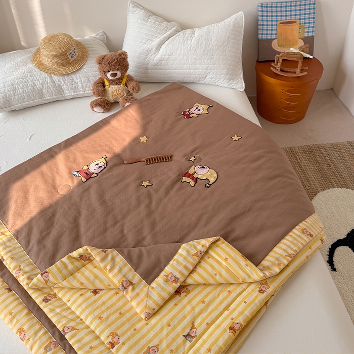 91家纺网 家纺一手货源 找家纺 暖生活 2026新款A类全棉双层纱毛巾绣夏被 被子被芯 小小星人