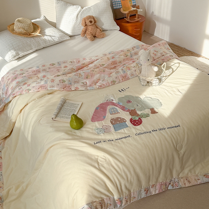 91家纺网 家纺一手货源 找家纺 暖生活 2026新款A类全棉双层纱毛巾绣夏被 被子被芯 春日小屋