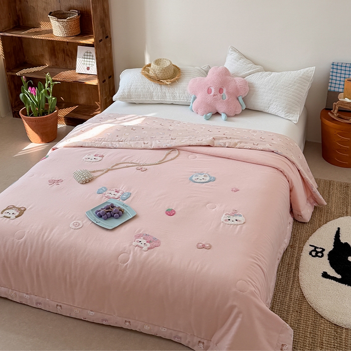 91家纺网 家纺一手货源 找家纺 暖生活 2026新款A类全棉双层纱毛巾绣夏被 被子被芯 粉红粉红