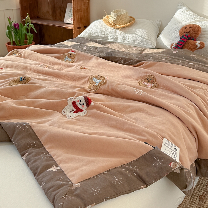 91家纺网 家纺一手货源 找家纺 暖生活 2026新款A类全棉双层纱毛巾绣夏被 被子被芯 圣诞小饼