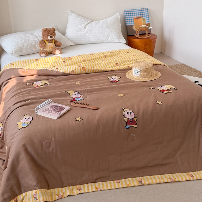 91家纺网 家纺一手货源 找家纺 暖生活 2026新款A类全棉双层纱毛巾绣夏被 被子被芯 小小星人