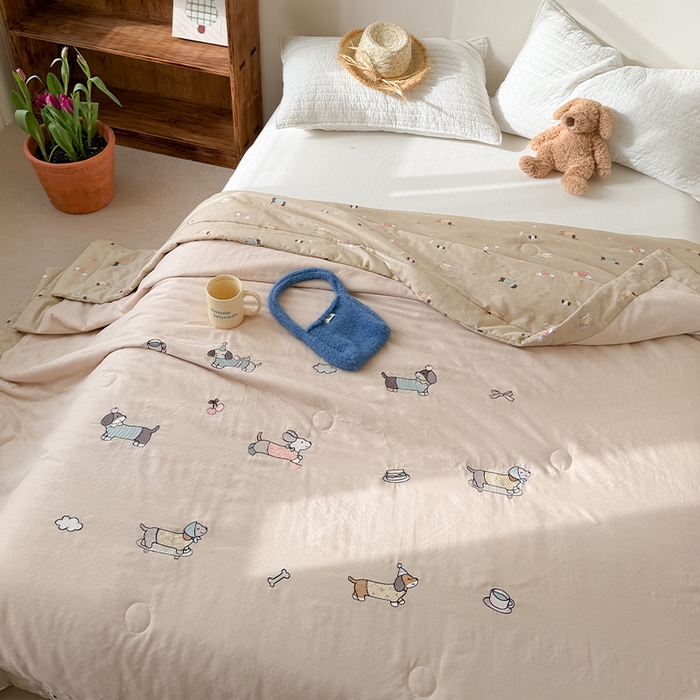 91家纺网 家纺一手货源 找家纺 暖生活 2026新款A类全棉双层纱毛巾绣夏被 被子被芯 滑板腊肠