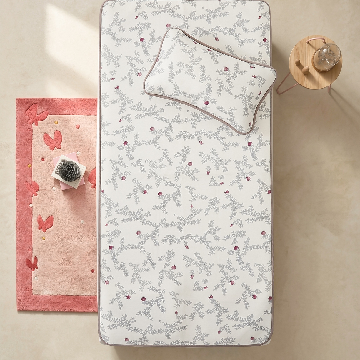 91家纺网 家纺一手货源 找家纺 8小时家纺 2026新款天丝麻10A抗菌养生凉席席子凉席-儿童款 石榴