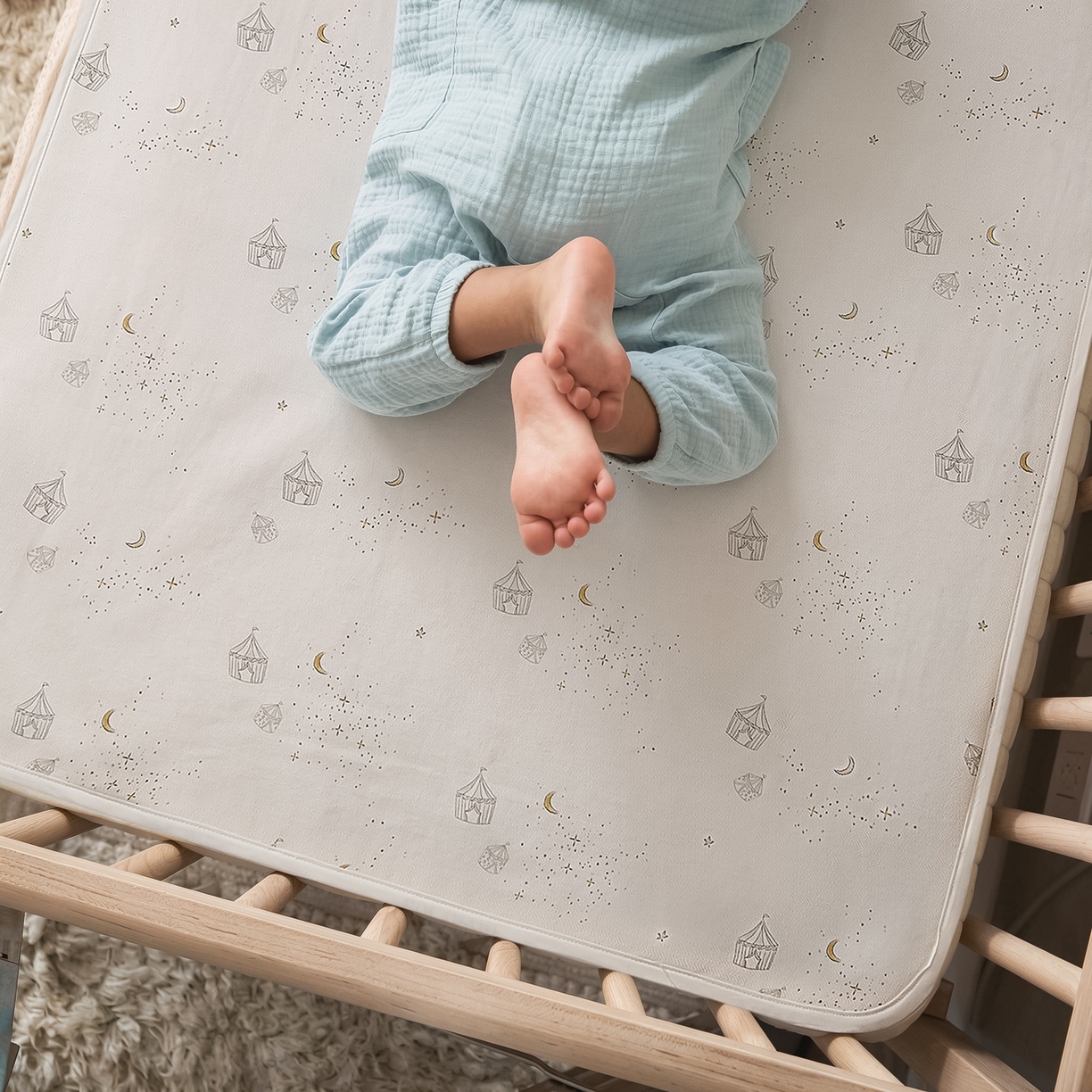 91家纺网 家纺一手货源 找家纺 8小时家纺 2026新款天丝麻10A抗菌养生凉席席子凉席-儿童款 星空