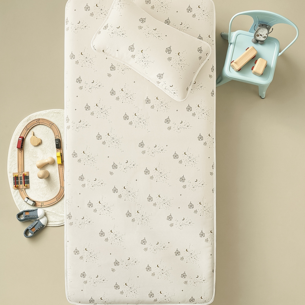 91家纺网 家纺一手货源 找家纺 8小时家纺 2026新款天丝麻10A抗菌养生凉席席子凉席-儿童款 星空