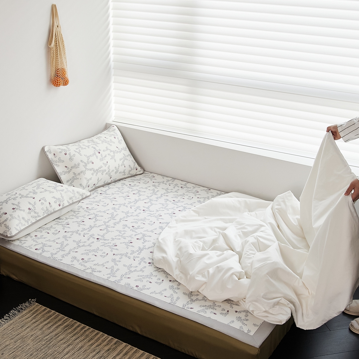 91家纺网 家纺一手货源 找家纺 8小时家纺 2026新款天丝麻10A抗菌养生凉席席子凉席-床垫款 石榴