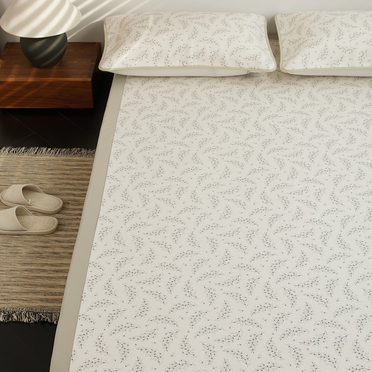 91家纺网 家纺一手货源 找家纺 8小时家纺 2026新款天丝麻10A抗菌养生凉席席子凉席-床垫款 兰花