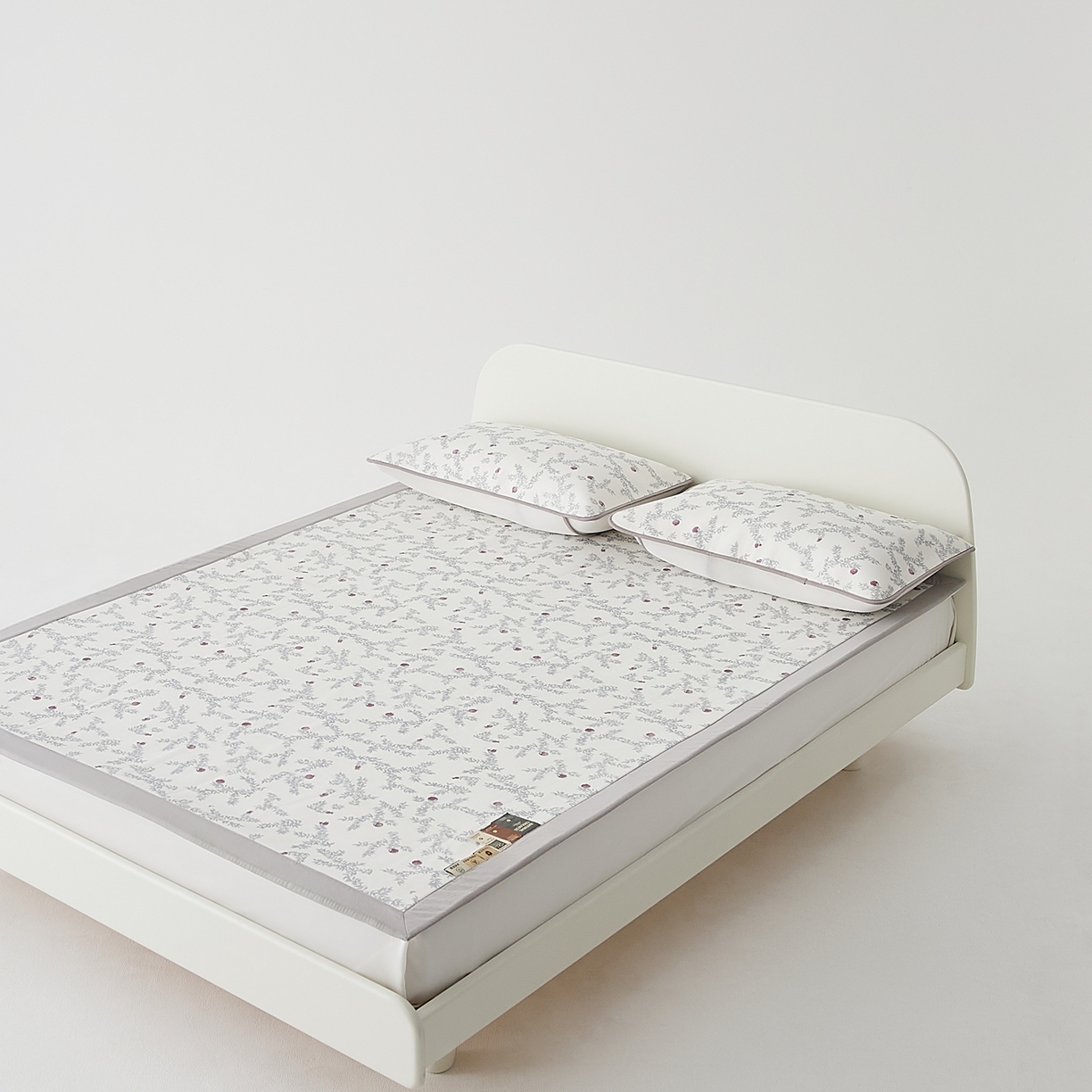 91家纺网 家纺一手货源 找家纺 8小时家纺 2026新款天丝麻10A抗菌养生凉席席子凉席-床垫款 石榴