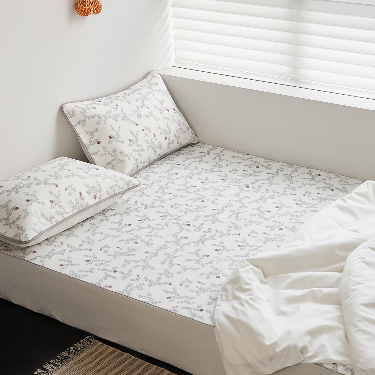 91家纺网 家纺一手货源 找家纺 8小时家纺 2026新款天丝麻10A抗菌养生凉席席子凉席-床笠款 石榴