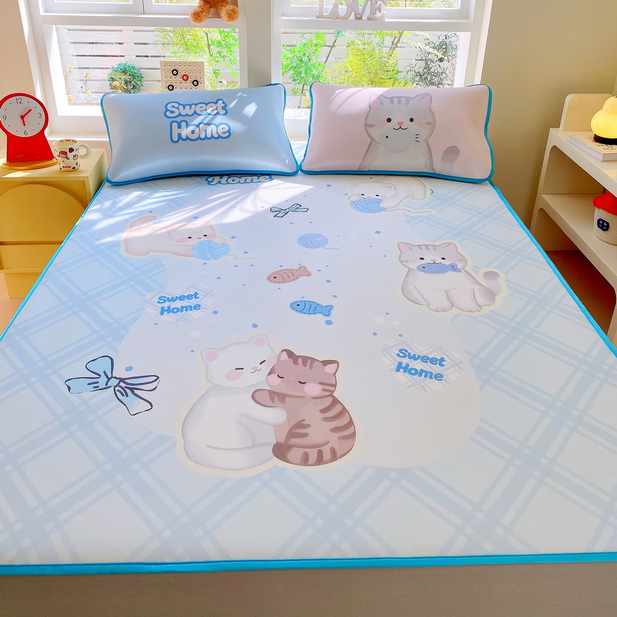 91家纺网 家纺一手货源 找家纺 莱米家纺 2026新款大版小冰皮床笠床席 甜心猫咪床笠