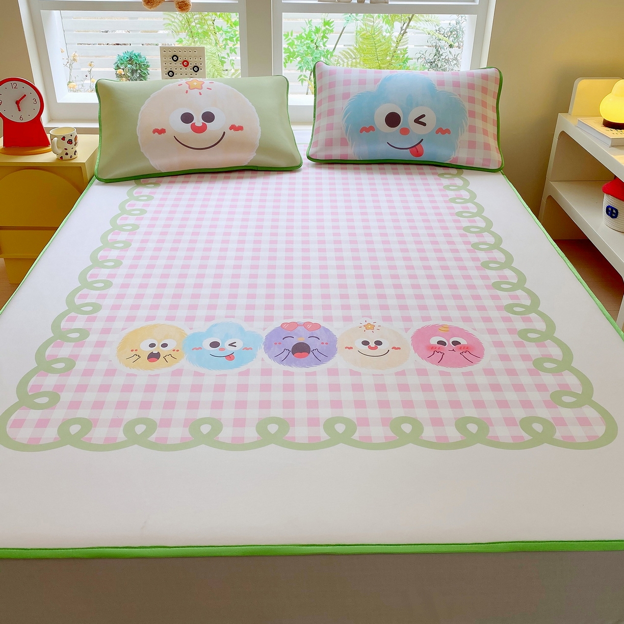 91家纺网 家纺一手货源 找家纺 莱米家纺 2026新款大版小冰皮床笠床席 可爱球球床笠