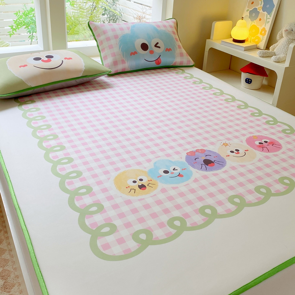 91家纺网 家纺一手货源 找家纺 莱米家纺 2026新款大版小冰皮床笠床席 可爱球球床席