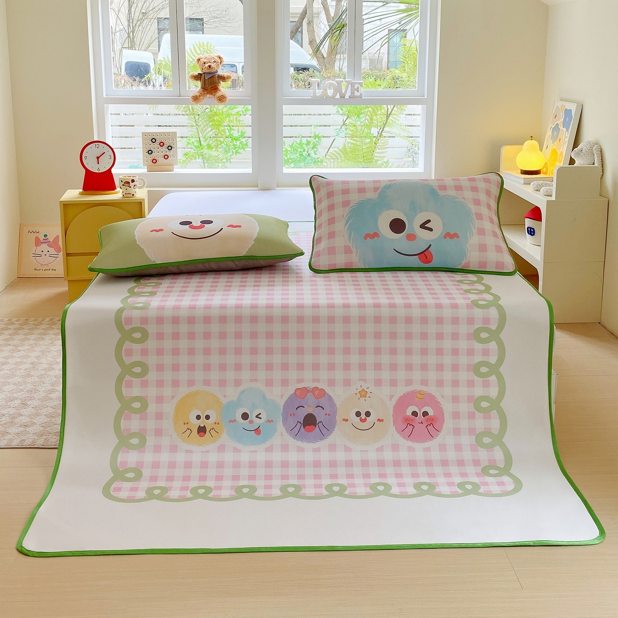 91家纺网 家纺一手货源 找家纺 莱米家纺 2026新款大版小冰皮床笠床席 可爱球球床席