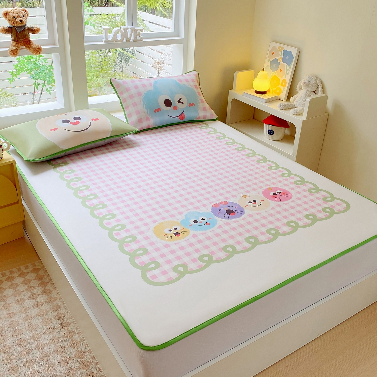 91家纺网 家纺一手货源 找家纺 莱米家纺 2026新款大版小冰皮床笠床席 可爱球球床席