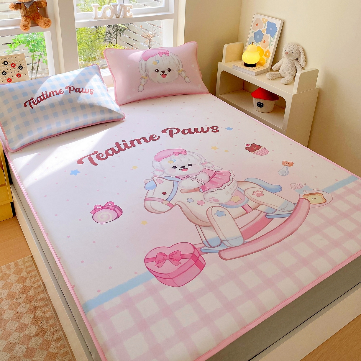 91家纺网 家纺一手货源 找家纺 莱米家纺 2026新款大版小冰皮床笠床席 木马奇缘床笠