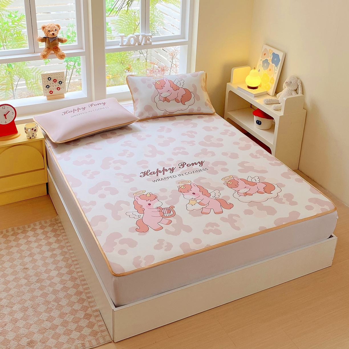 91家纺网 家纺一手货源 找家纺 莱米家纺 2026新款大版小冰皮床笠床席 快乐小狗床席