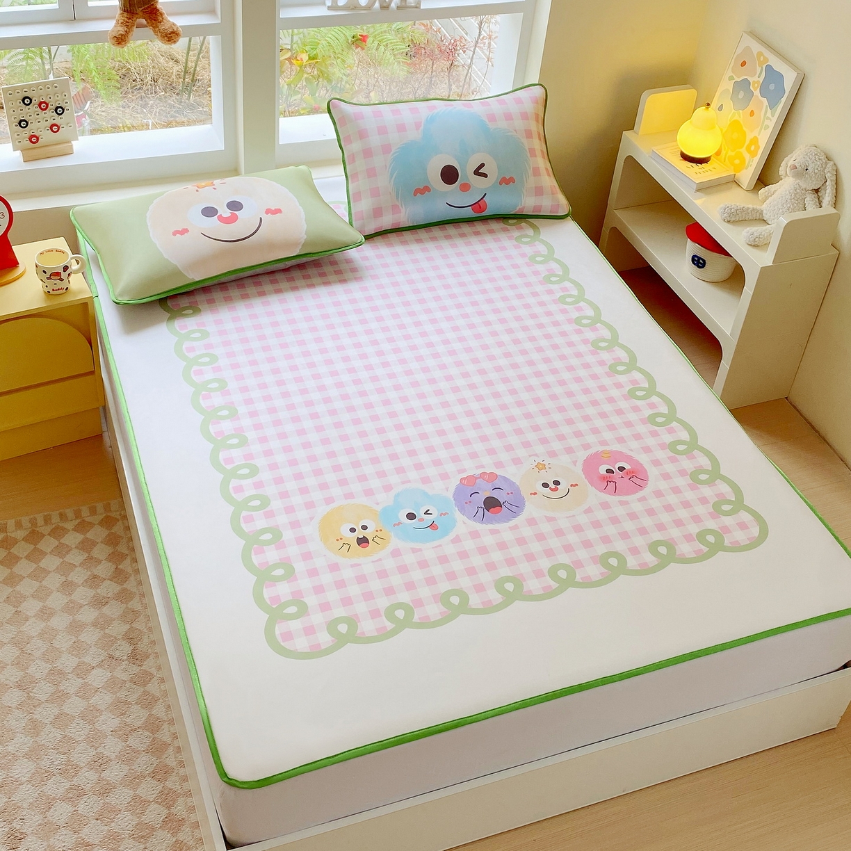 91家纺网 家纺一手货源 找家纺 莱米家纺 2026新款大版小冰皮床笠床席 可爱球球床席