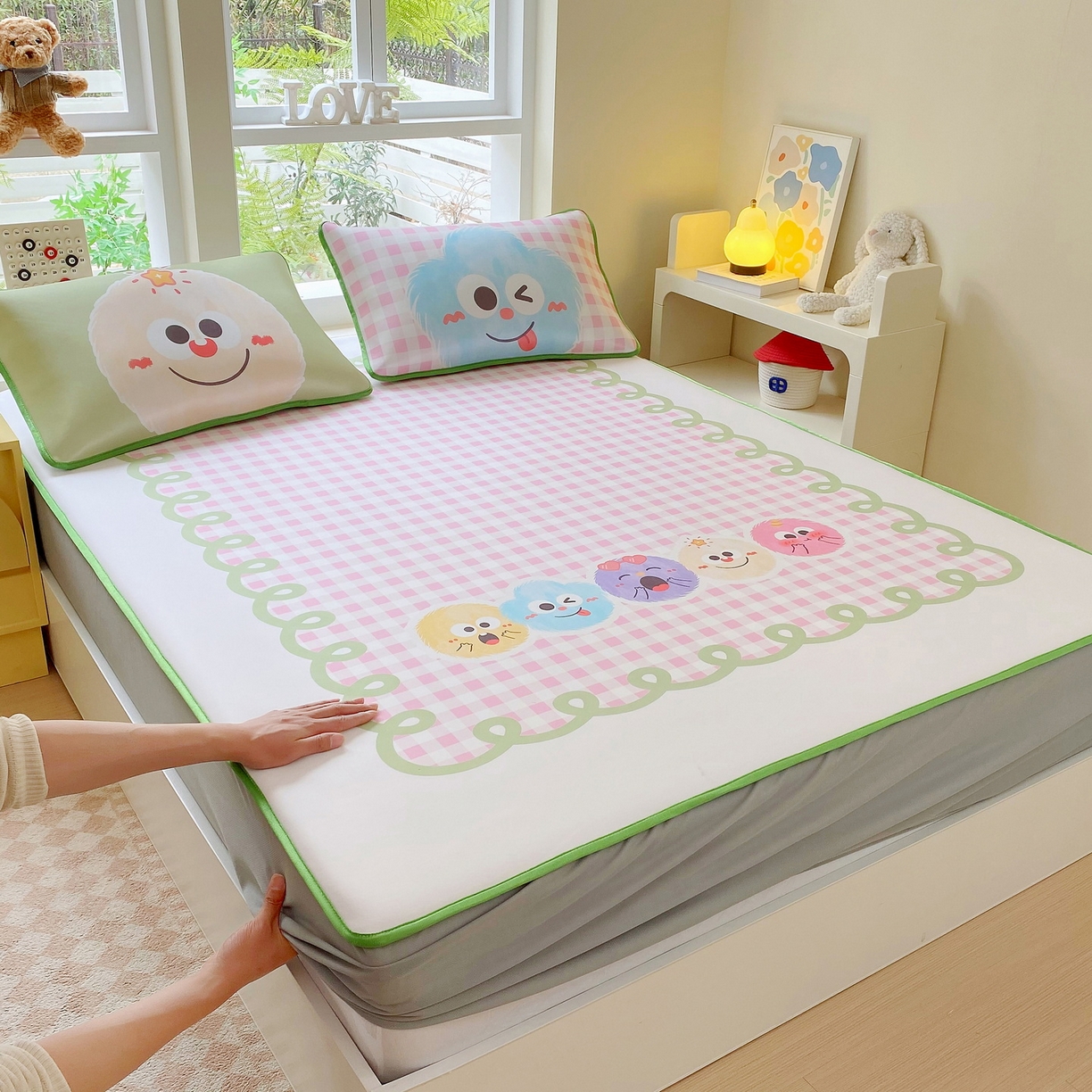 91家纺网 家纺一手货源 找家纺 莱米家纺 2026新款大版小冰皮床笠床席 可爱球球床笠