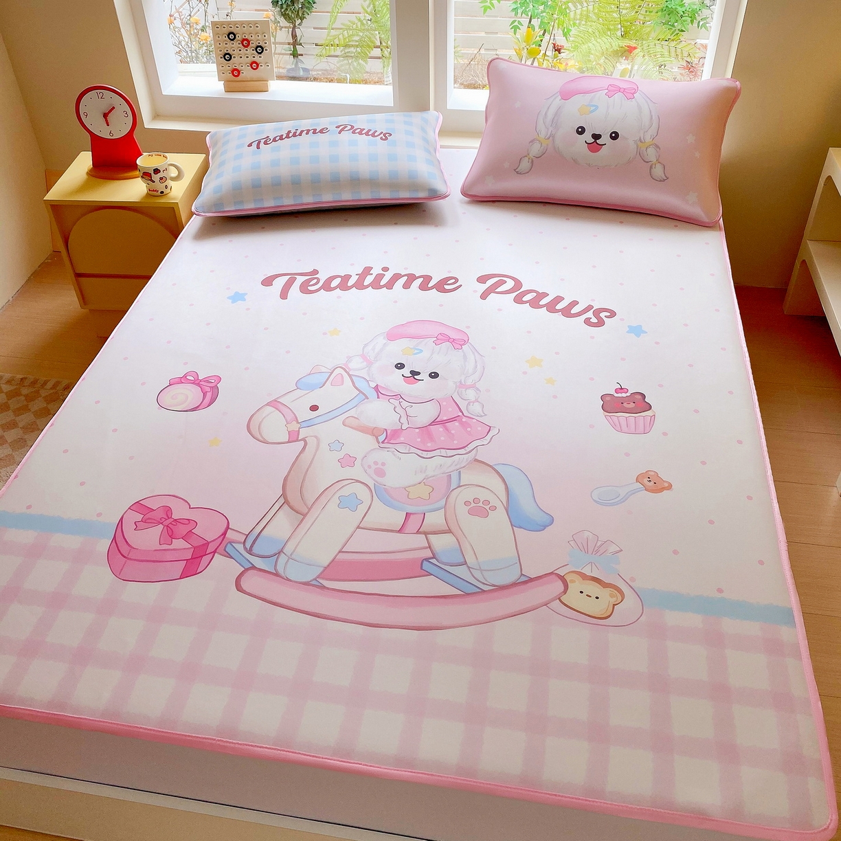 91家纺网 家纺一手货源 找家纺 莱米家纺 2026新款大版小冰皮床笠床席 木马奇缘床席