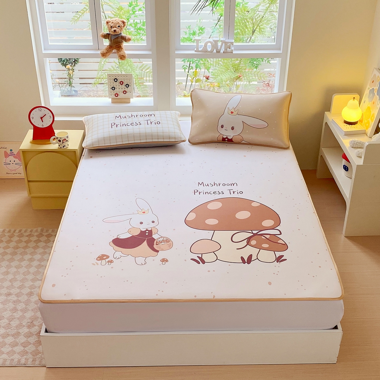 91家纺网 家纺一手货源 找家纺 莱米家纺 2026新款大版小冰皮床笠床席 蘑菇小兔床席