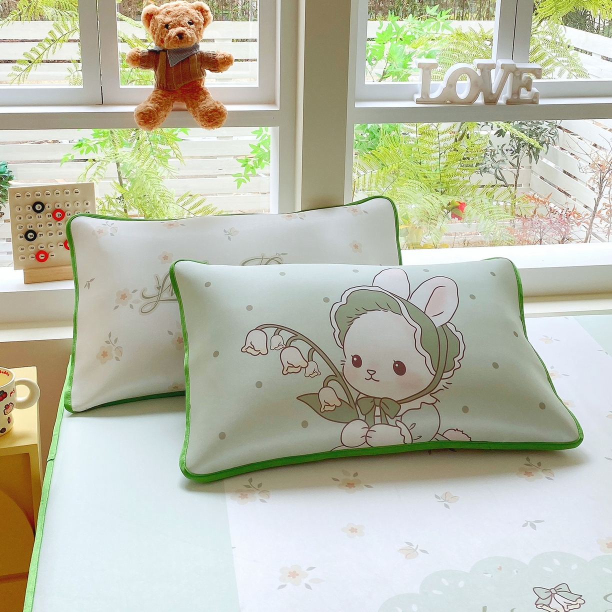 91家纺网 家纺一手货源 找家纺 莱米家纺 2026新款大版小冰皮床笠床席 甜美小兔床席