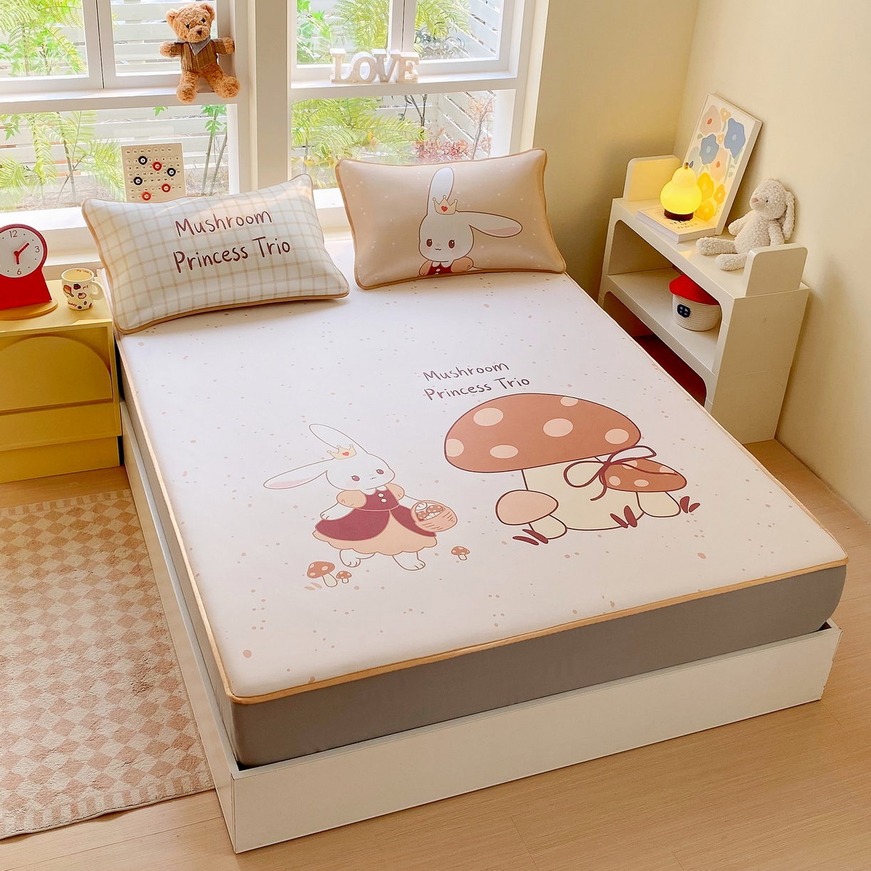 91家纺网 家纺一手货源 找家纺 莱米家纺 2026新款大版小冰皮床笠床席 蘑菇小兔床笠