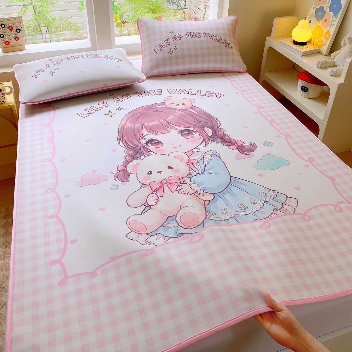 91家纺网 家纺一手货源 找家纺 莱米家纺 2026新款大版小冰皮床笠床席 甜美女孩床席