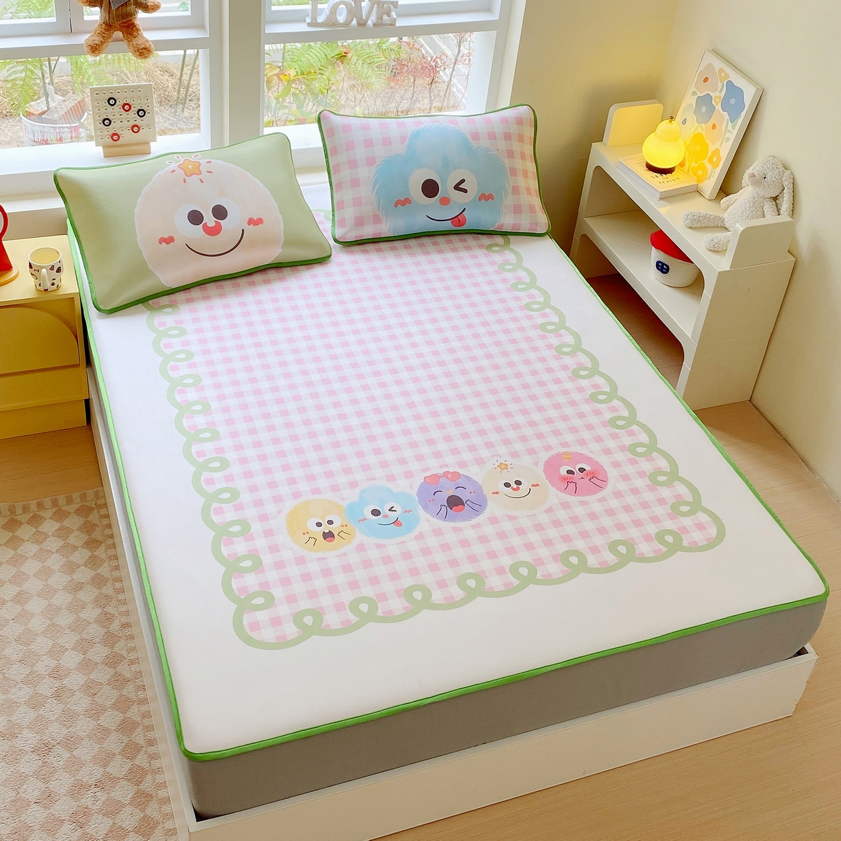 91家纺网 家纺一手货源 找家纺 莱米家纺 2026新款大版小冰皮床笠床席 可爱球球床笠