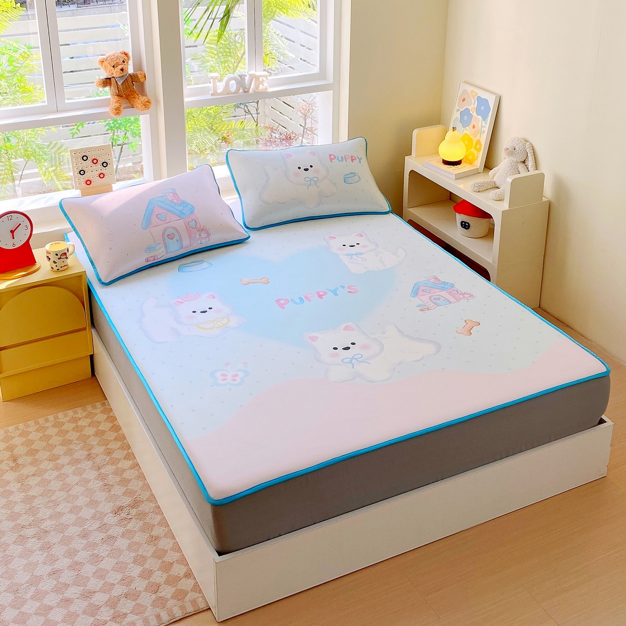 91家纺网 家纺一手货源 找家纺 莱米家纺 2026新款大版小冰皮床笠床席 乐园小狗床笠