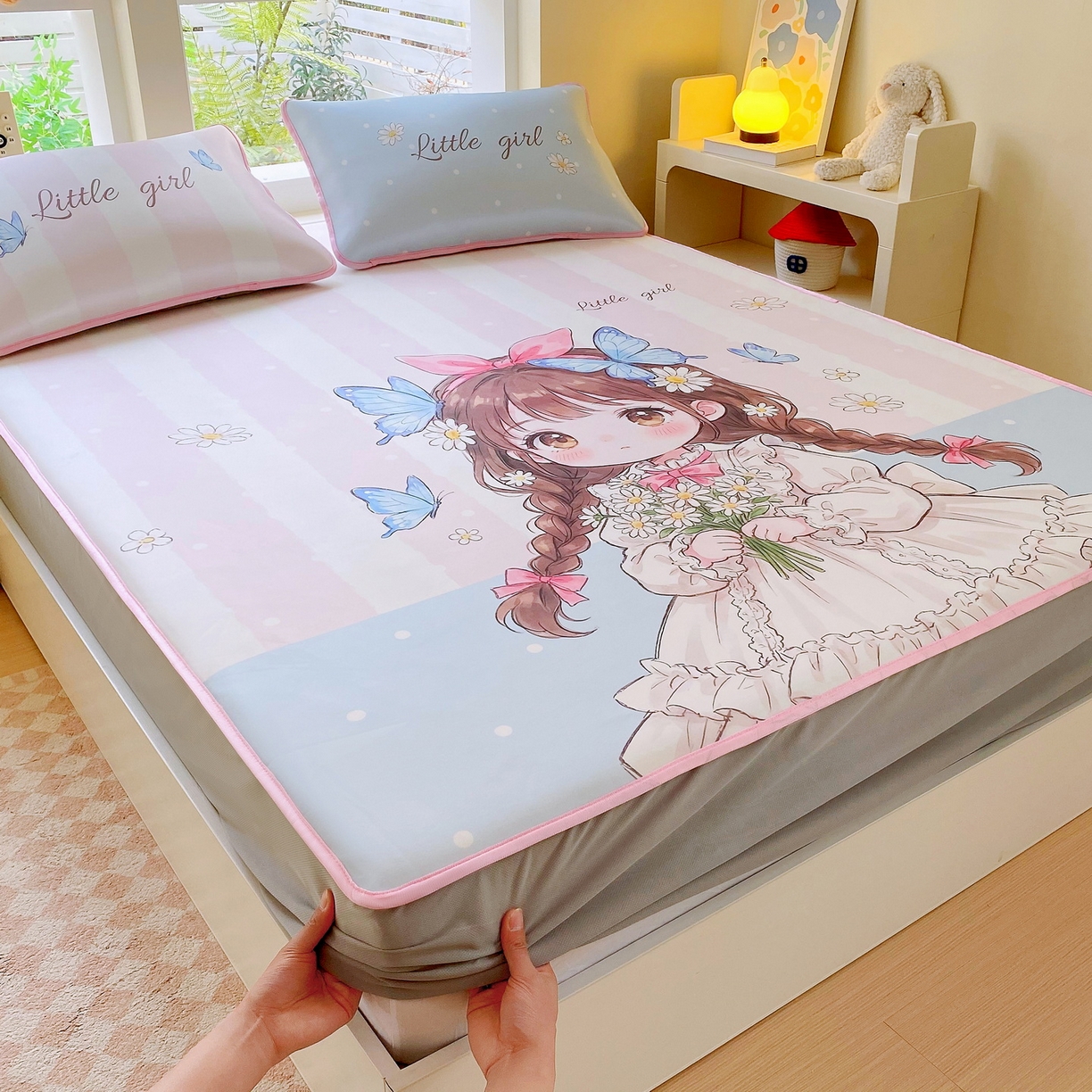 91家纺网 家纺一手货源 找家纺 莱米家纺 2026新款大版小冰皮床笠床席 蝴蝶女孩床笠