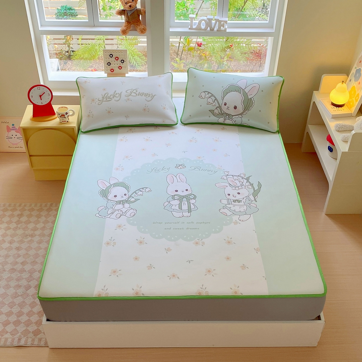 91家纺网 家纺一手货源 找家纺 莱米家纺 2026新款大版小冰皮床笠床席 甜美小兔床笠