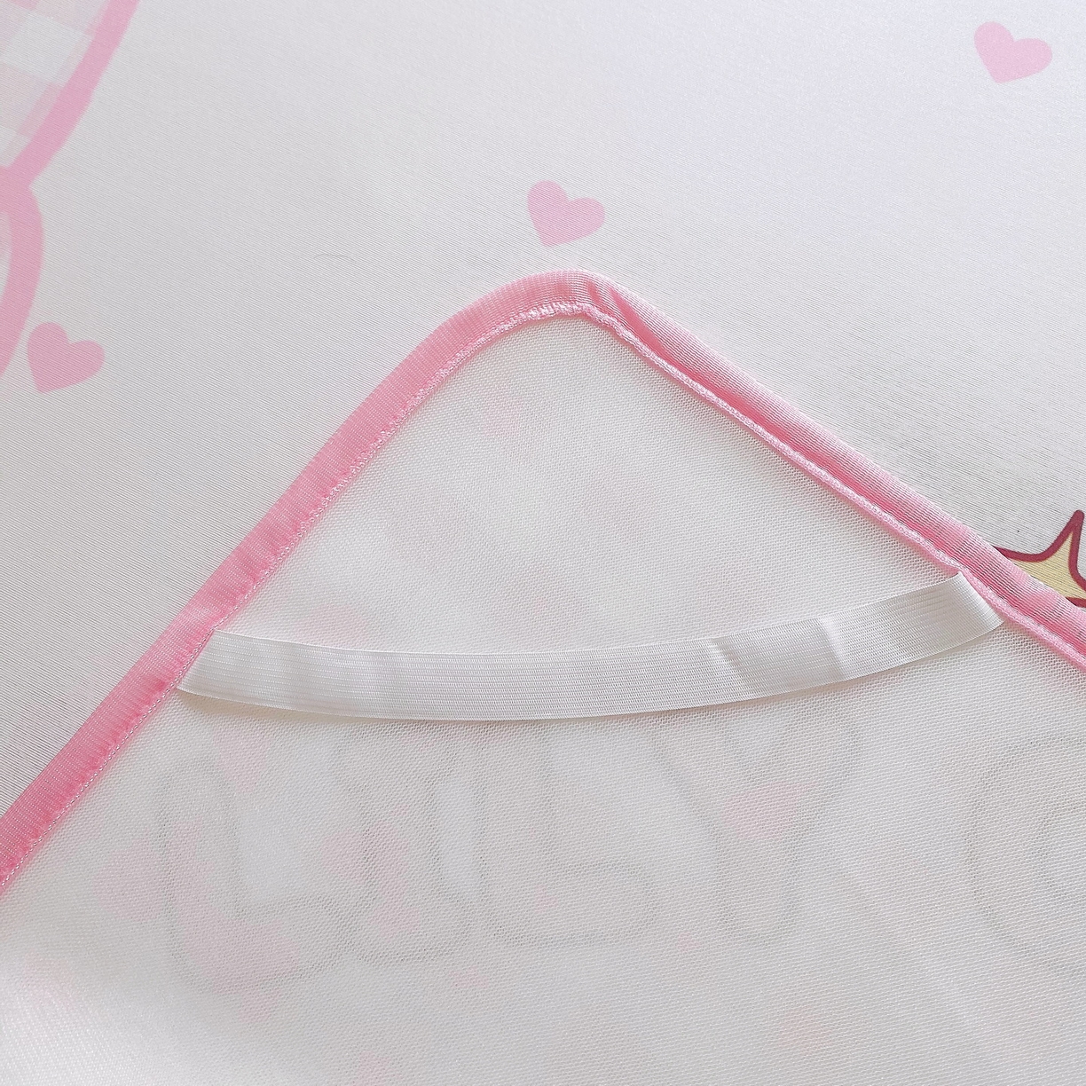 91家纺网 家纺一手货源 找家纺 莱米家纺 2026新款大版小冰皮床笠床席 甜美女孩床席