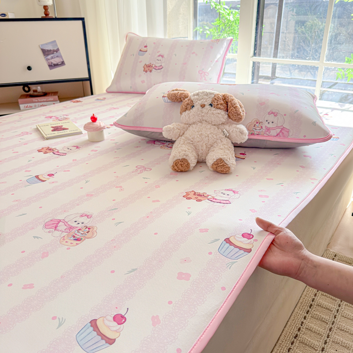 91家纺网 家纺一手货源 找家纺 莱米家纺 2026新款小版小冰皮软席 奶萌小狗