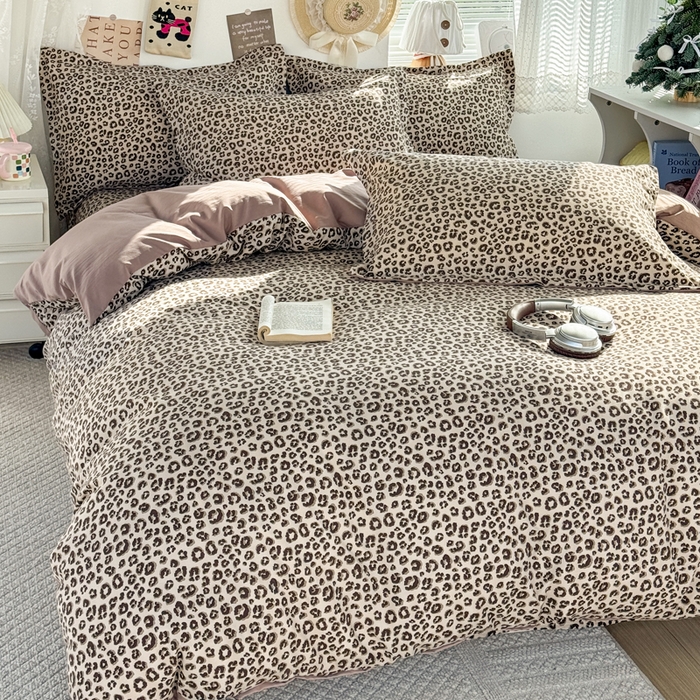 91家纺网 家纺一手货源 找家纺 禧缘家纺（原梦想家） 2026新款云感棉童话风四件套 咖色豹纹