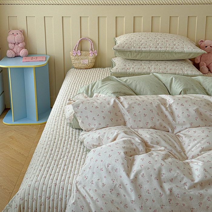 91家纺网 家纺一手货源 找家纺 孑寐家纺 2026新款全棉纯棉四季款床盖四件套 粉色小花