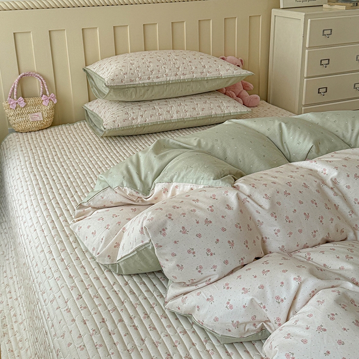 91家纺网 家纺一手货源 找家纺 孑寐家纺 2026新款全棉纯棉四季款床盖四件套 粉色小花